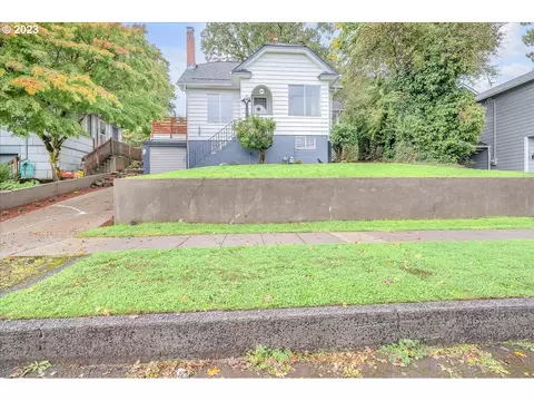 225 S 4th St, Saint Helens, OR 97051
