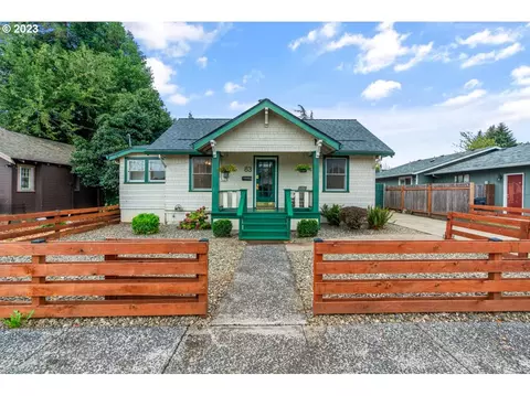 83 S 22nd St, Saint Helens, OR 97051