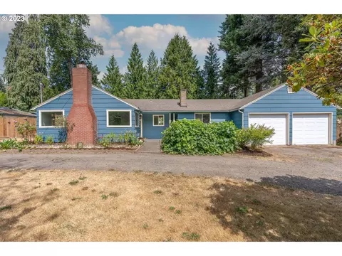 8107 SW Taylors Ferry Rd SW, Portland, OR 97223
