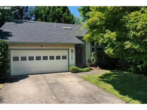 1297 Risden Pl, Eugene, OR 97404