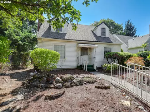 821 E 22nd St, Vancouver, WA 98663
