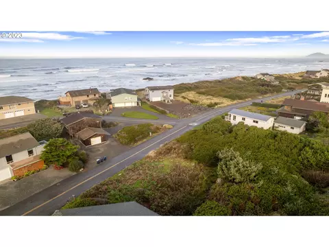 Sandy Dr, Gold Beach, OR 97444