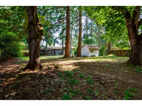 Cal Young, Eugene, OR 97401