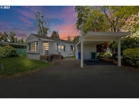 12232 N Westshore Dr, Portland, OR 97217