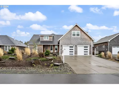 5015 Drummond Dr, Gearhart, OR 97138