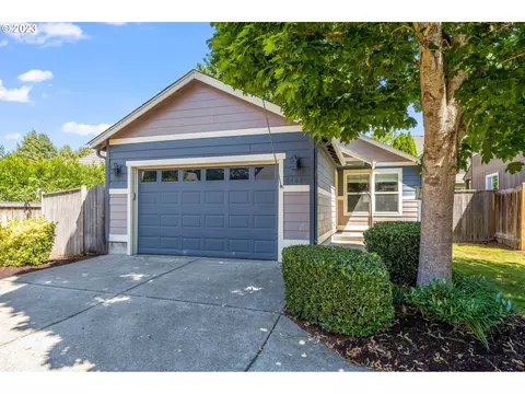2433 Mountain Ter, Eugene, OR 97408