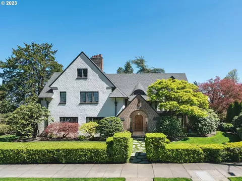 612 NW Albemarle Ter, Portland, OR 97210