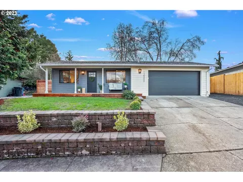 12500 SW Bell Ct, Tigard, OR 97223