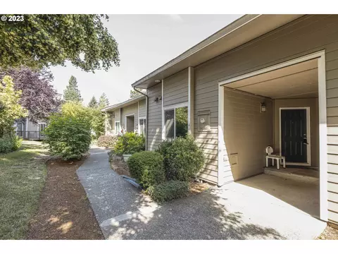 4688 SW Comus Pl # 1-E, Portland, OR 97219
