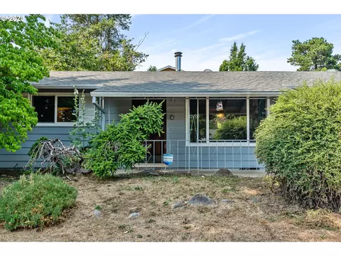 14321 SE Woodward St, Portland, OR 97236