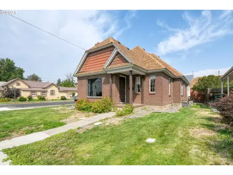 903 SE Byers Ave, Pendleton, OR 97801