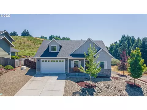 424 N M St, Cottage Grove, OR 97424
