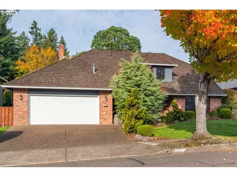 10432 SW Moratoc Dr, Tualatin, OR 97062