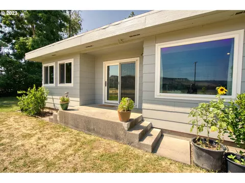 82821 Highway 216, Tygh Valley, OR 97063