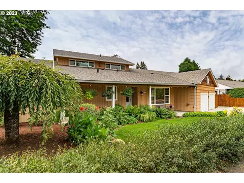 1590 Corum Ave, Eugene, OR 97401