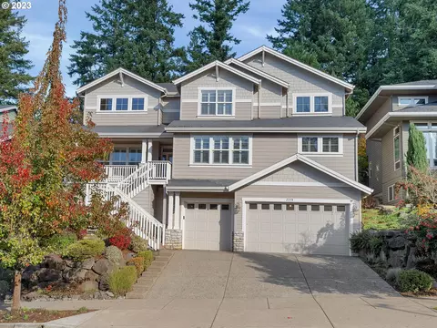 2275 Crestview Dr, West Linn, OR 97068