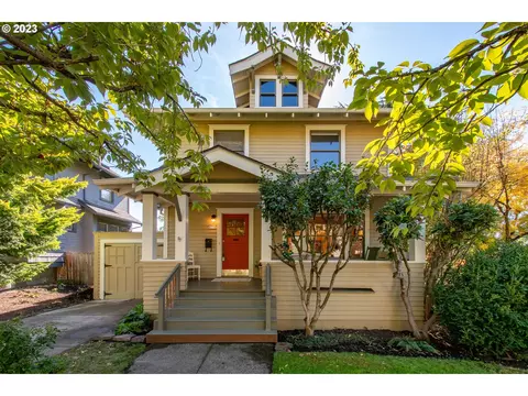 4706 NE Wistaria Dr, Portland, OR 97213