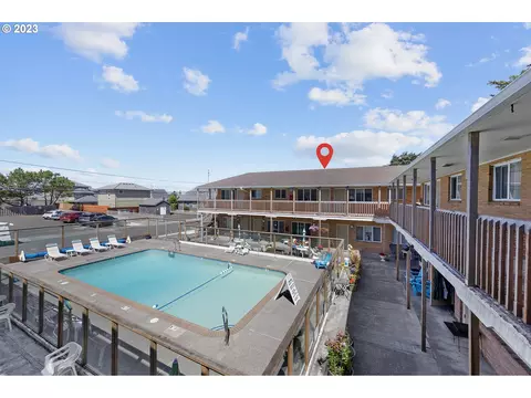 40 Avenue U #37, Seaside, OR 97138