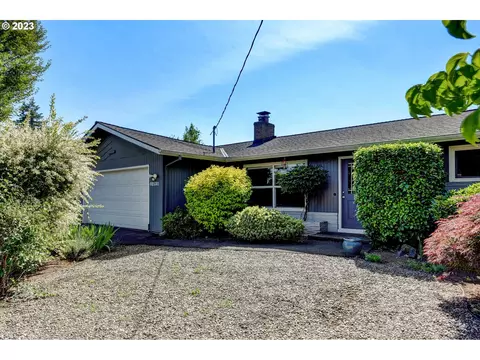 52131 SE 3rd Pl, Scappoose, OR 97056