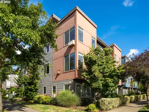 8521 N Kellogg St # 2-5, Portland, OR 97203