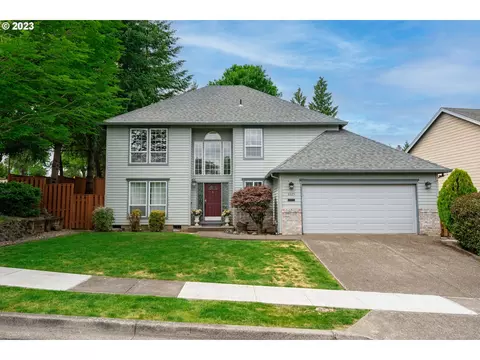 8825 SW Goldstone Pl, Beaverton, OR 97007