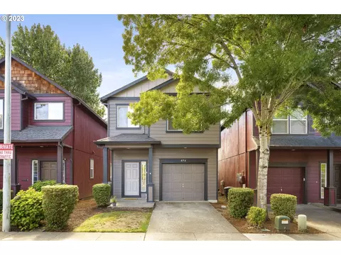 496 SE Heathcliff Ln, Hillsboro, OR 97123