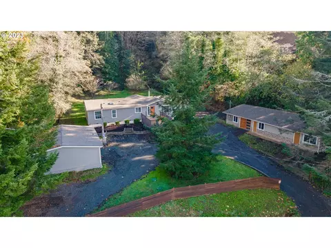 63573 Andrews Rd, Coos Bay, OR 97420