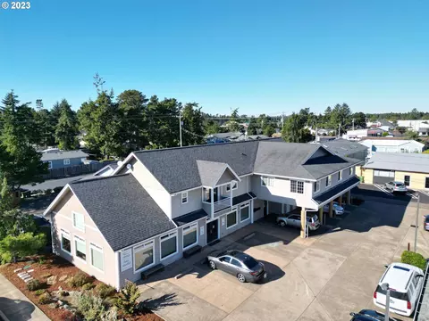 1739 19th St, Florence, OR 97439