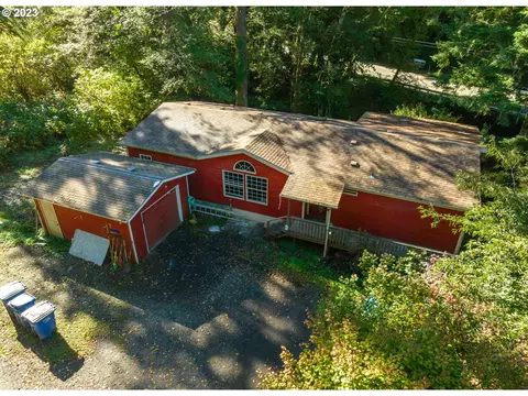 559 N Bear Creek Rd, Otis, OR 97368