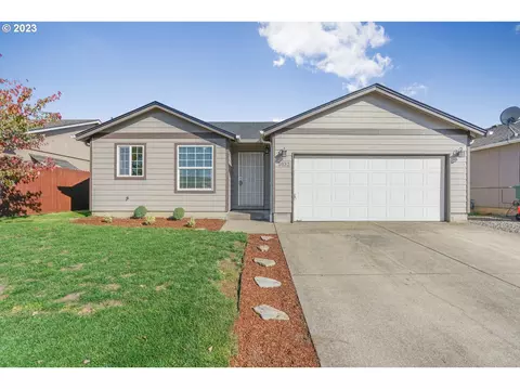 1032 Waikiki St, Salem, OR 97317