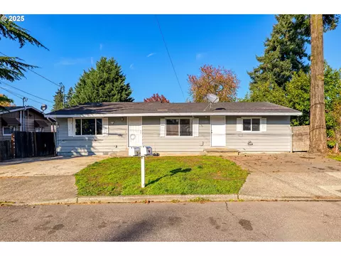 11751 SE Oak St, Portland, OR 97216