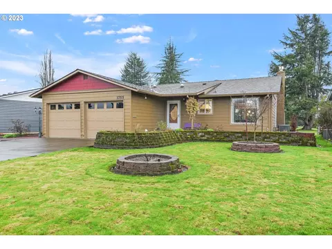 1755 Princeton Rd, Woodburn, OR 97071