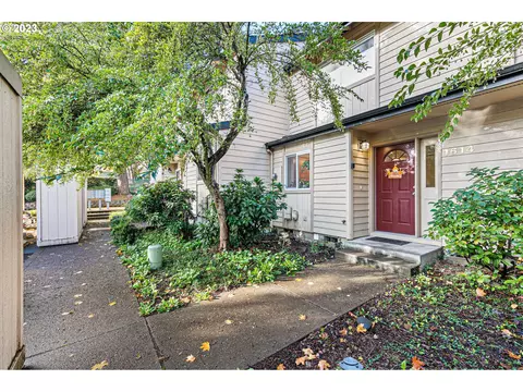 1614 Fetters Loop, Eugene, OR 97402