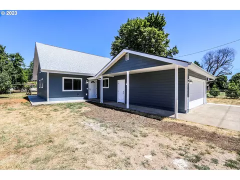 5555 Barger Dr, Eugene, OR 97402