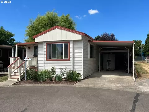 2901 E 2nd St #43, Newberg, OR 97132
