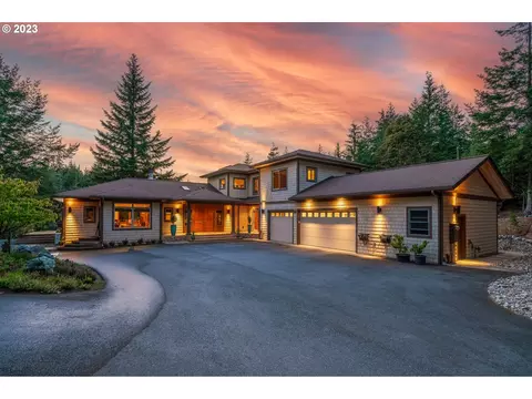 89568 Sunny Loop Ln, Bandon, OR 97411