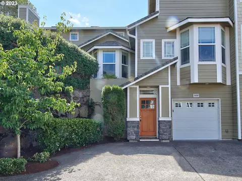 3800 Summerlinn Dr #53, West Linn, OR 97068