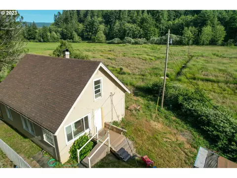 62344 Anchor Rd, Coos Bay, OR 97420