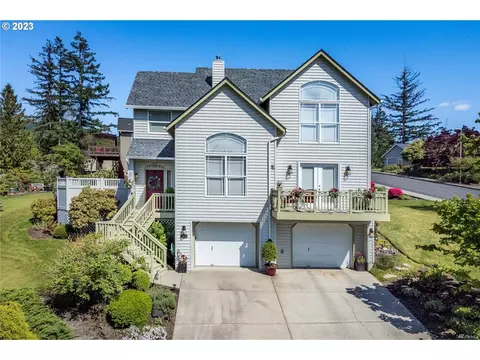 1601 Tara Ct, Kelso, WA 98626