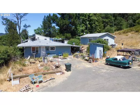 327 Wilbur Cemetery Rd, Wilbur, OR 97494
