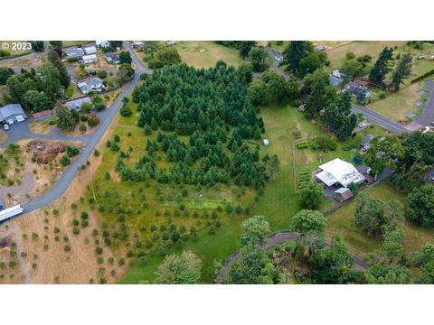 33026 Tennessee Rd, Lebanon, OR 97355