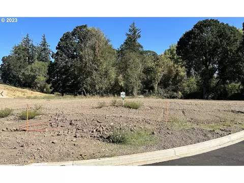 1463 NW Cato Ct #42, Mcminnville, OR 97128