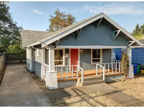 9635 SE Reedway St, Portland, OR 97266