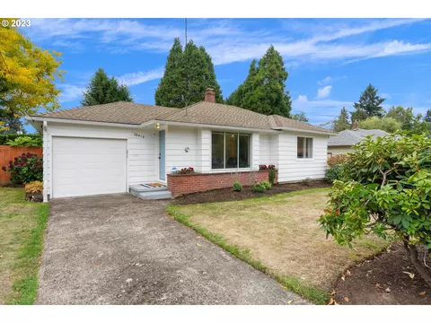 10416 NE Sacramento St, Portland, OR 97220