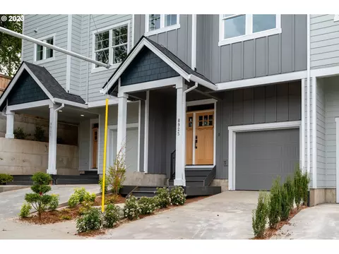 8925 N Peninsular Ave, Portland, OR 97217