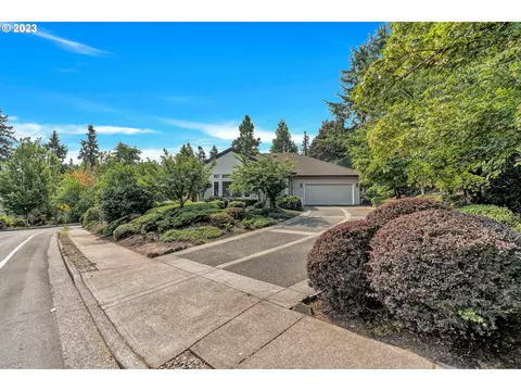 5400 Summit St, West Linn, OR 97068