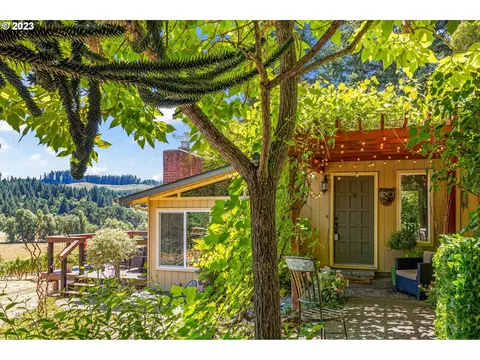 85083 Territorial Hwy, Eugene, OR 97402