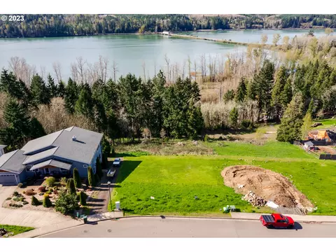 Wetleau Dr, Lowell, OR 97452