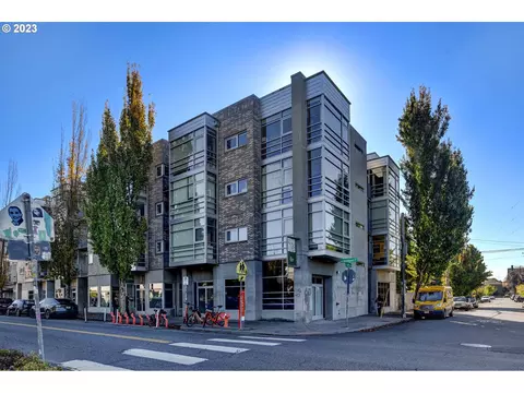 910 SE 42nd Ave #280, Portland, OR 97215