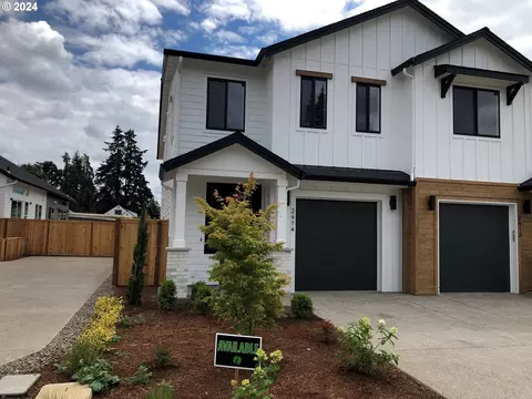 2414 SE Maybrook Ln #L18B, Milwaukie, OR 97222